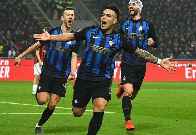 麦克丹尼尔斯第三节5中5轰12分，带领森林狼迫近比分（麦克丹尼尔斯第三节5投全中砍12分，助森林狼迫近比分）