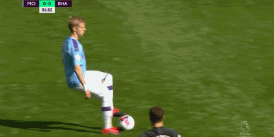 记者：阿贝洛亚在穆帅时代曾出卖多位队友，他是老佛爷的宠儿（记者称：穆帅时期阿贝洛亚曾出卖多位队友，深受老佛爷偏爱）