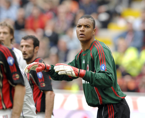 图片报：西媒报道凯恩与巴萨传闻无确凿依据，拜仁会和他续约（《图片报》：西媒炒作凯恩投巴萨无实锤，拜仁将与其续约）