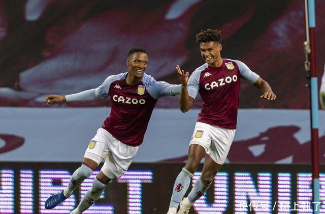 王钰栋新经纪公司：曾代理莱万、拜尔，旗下球员多在德国、瑞士踢球（王钰栋签约新经纪公司：曾服务莱万、拜尔，客户多征战德瑞联赛）