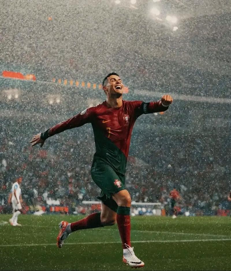 本赛季限制对手在6英尺内最低命中率：戈贝尔46%领跑（本季对手6英尺内命中率最低榜：戈贝尔以46%居首）