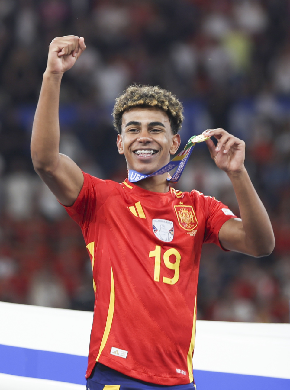 足协官方：征集2026中国之队国际赛事承办赛区（中国足协启动2026年中国之队国际赛事承办赛区征集）