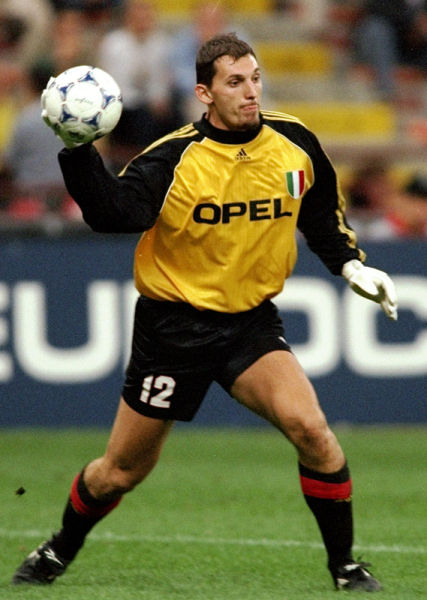 意甲半场：马利诺夫斯基点射破门，乌迪内斯0-1热那亚（意甲半场：马利诺夫斯基点球命中，热那亚1-0领先乌迪内斯）