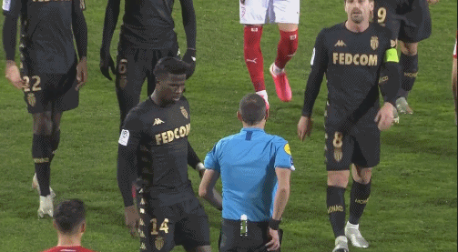 阿根廷强势晋级淘汰赛