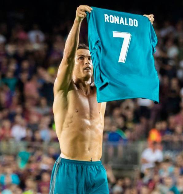 曼联重返英超前六（曼联再度跻身英超前六）